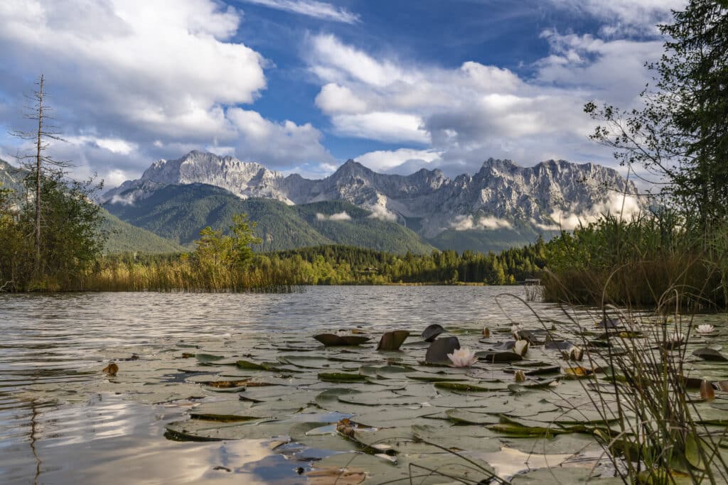 Barmsee mit Blick auf Karwendelgebirge